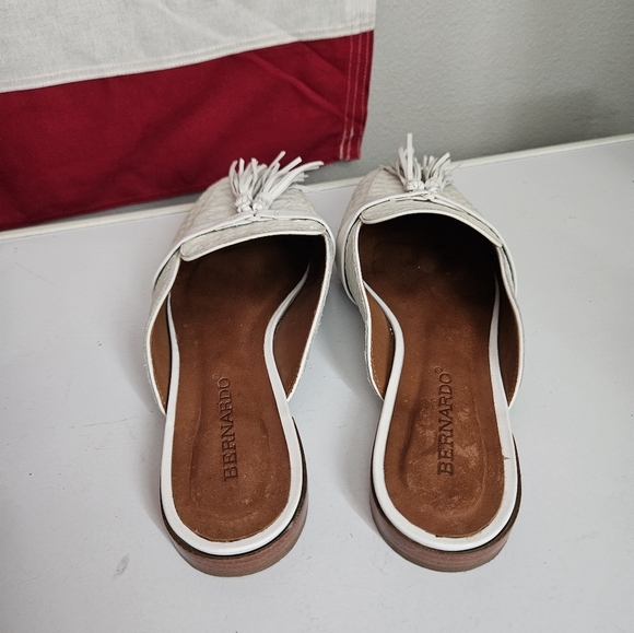 Bernardo white tassel Embossed leather loafers slides flats crocodile reptile - Picture 6 of 7